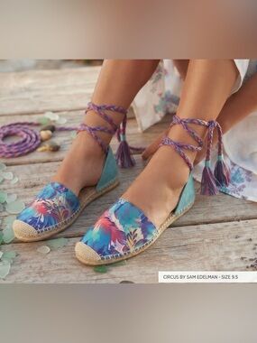 Circus by Sam Edelman Lenora Ankle Tie Espadrilles Tropical Palm Print Size 9.5